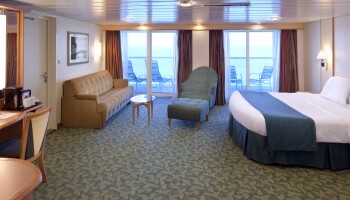 1689884687.2144_c493_Royal Caribbean International Liberty of the seas Accommodation RCI_LB-AccSuite_AW_.jpeg